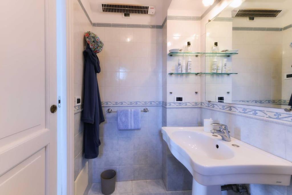 Casa Franca Appartamento Vista Mare 卡普里 外观 照片